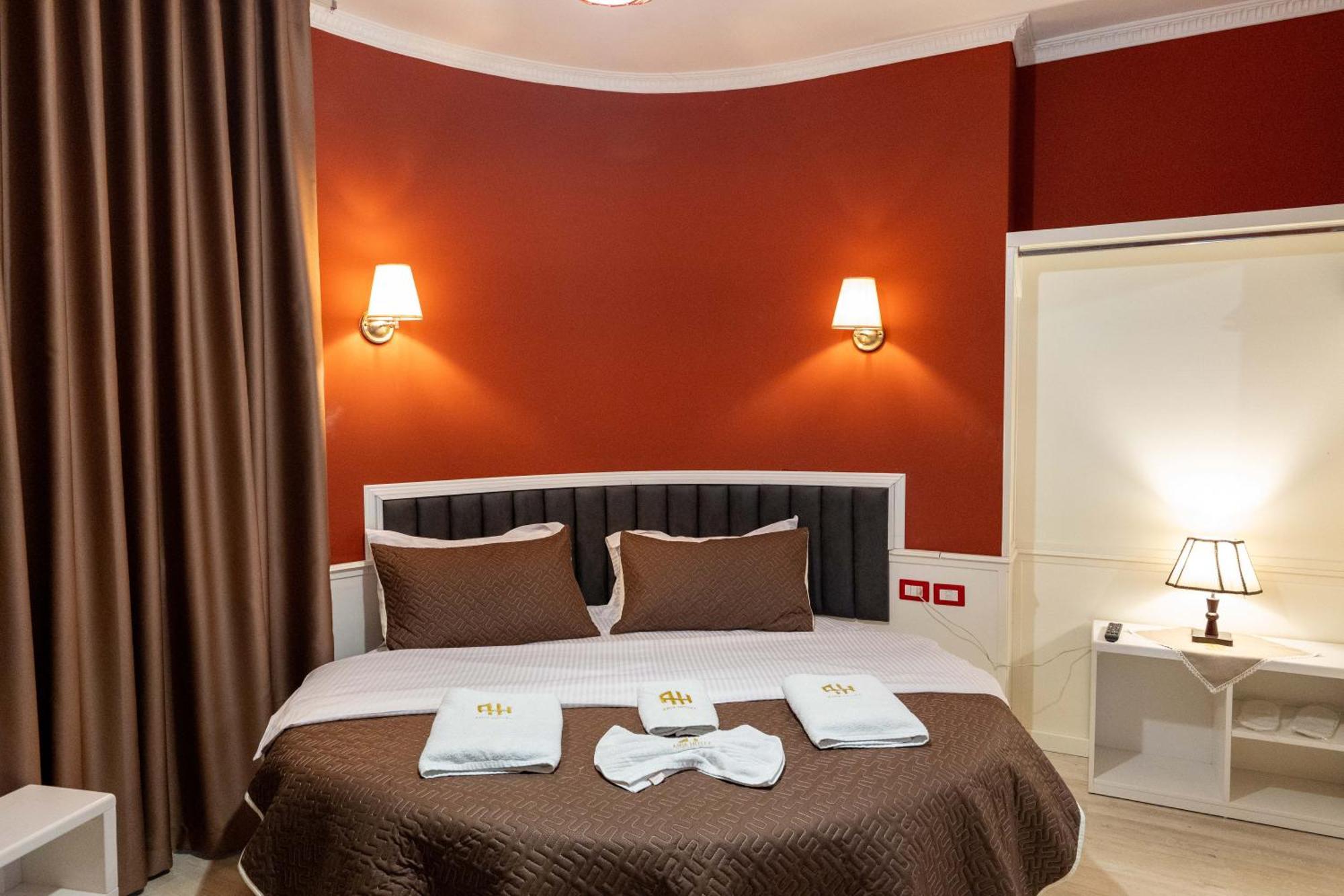 Hotel Aria Tiranë Ngoại thất bức ảnh