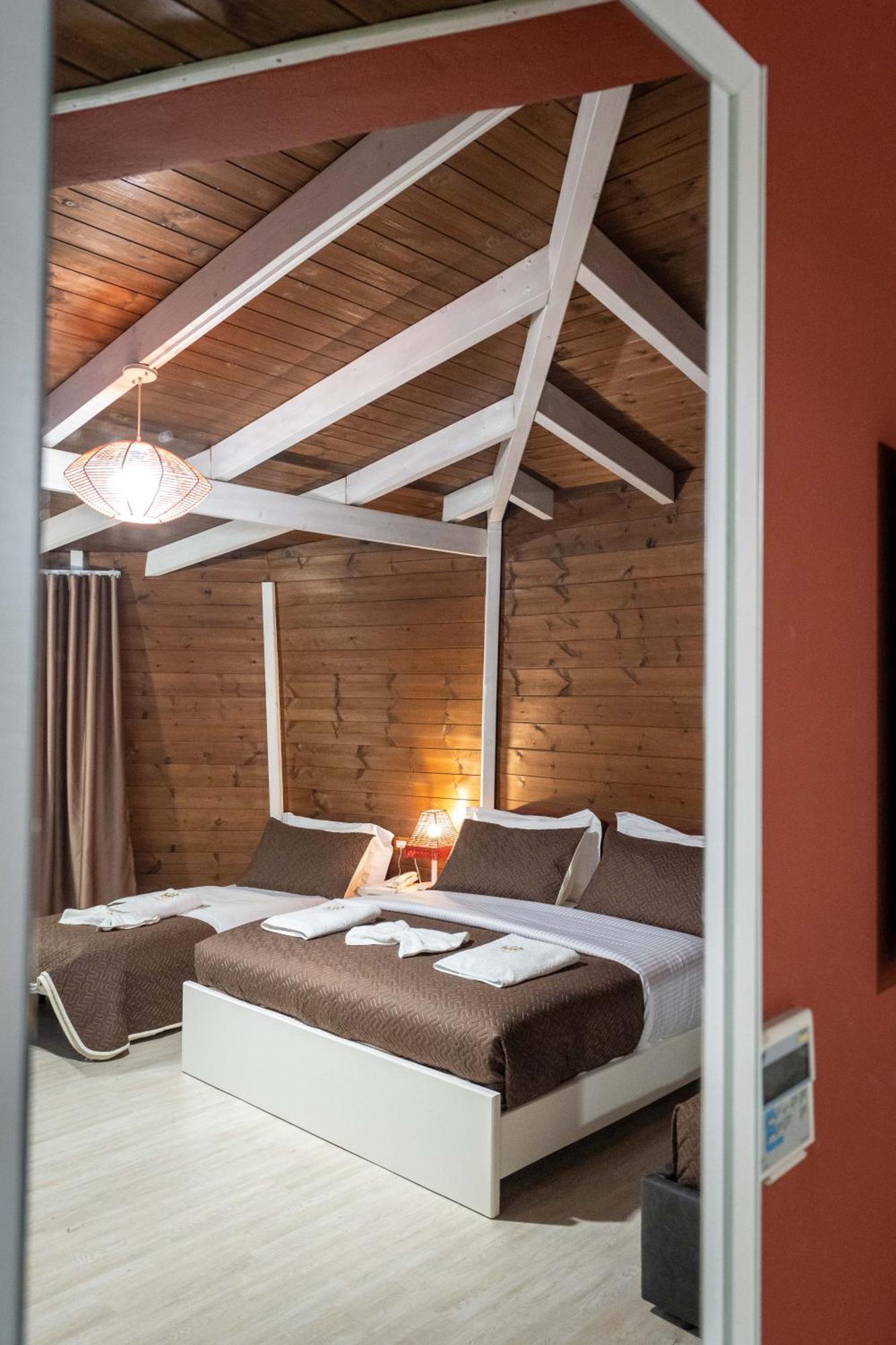 Hotel Aria Tiranë Ngoại thất bức ảnh