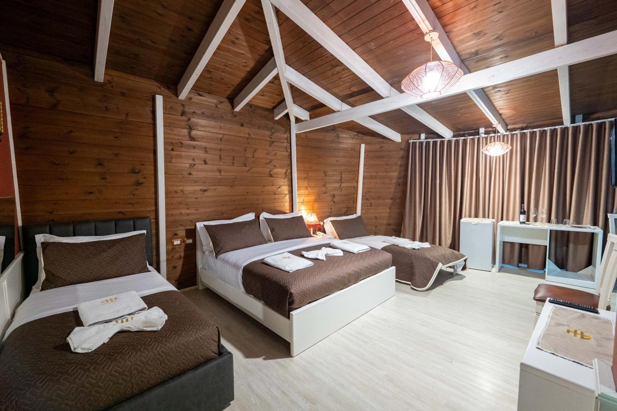 Hotel Aria Tiranë Ngoại thất bức ảnh