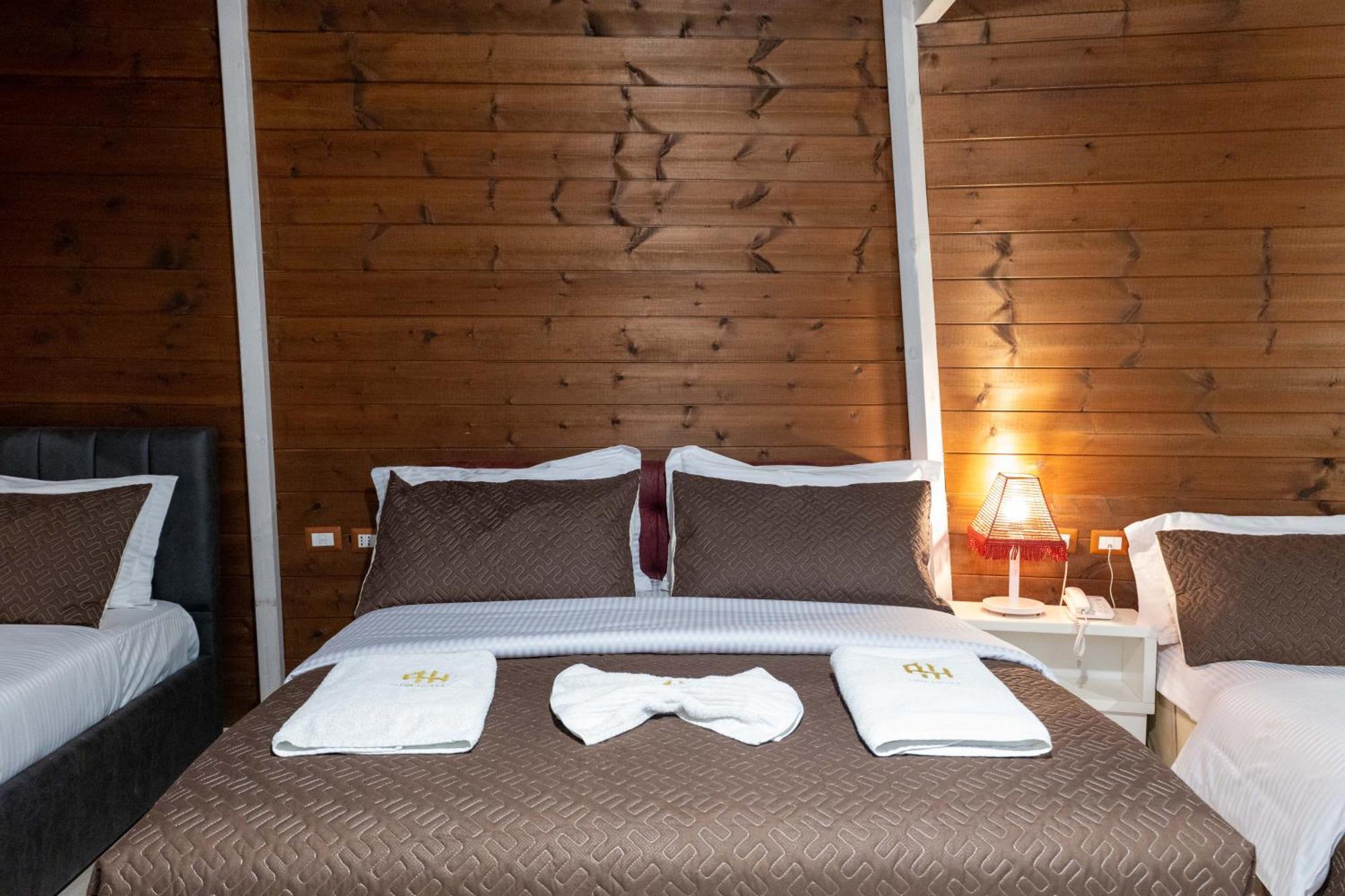 Hotel Aria Tiranë Ngoại thất bức ảnh