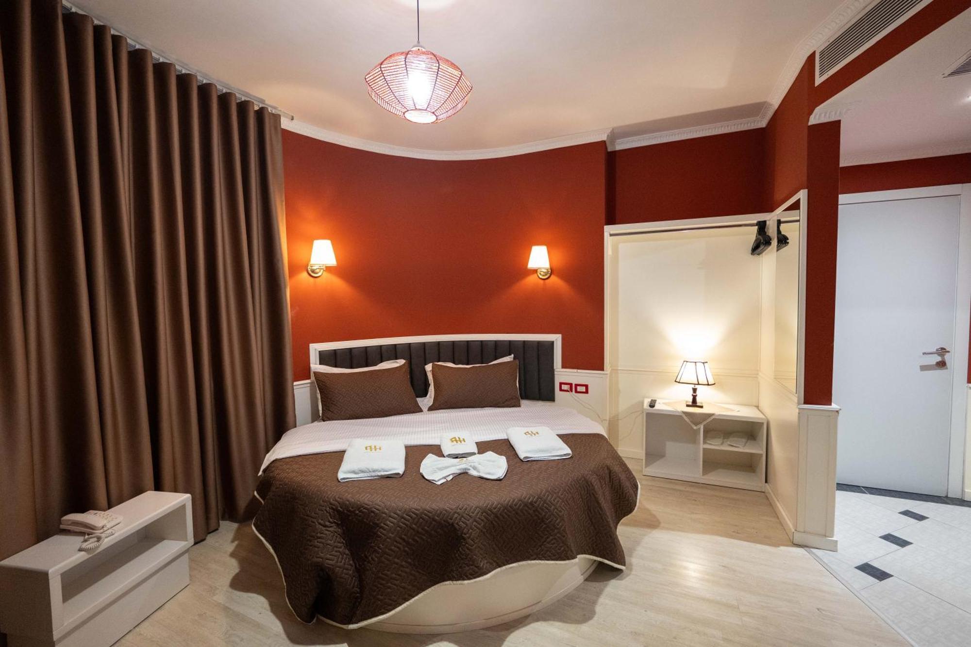 Hotel Aria Tiranë Ngoại thất bức ảnh