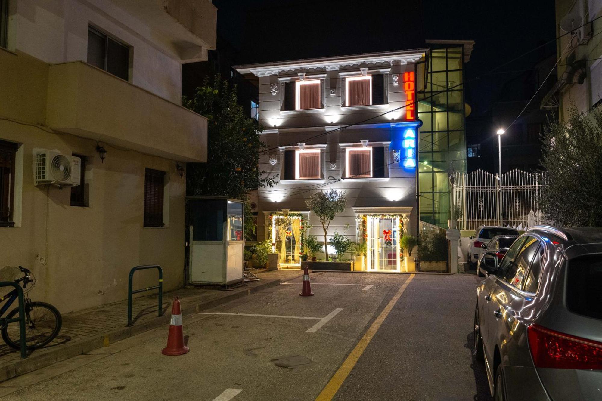 Hotel Aria Tiranë Ngoại thất bức ảnh