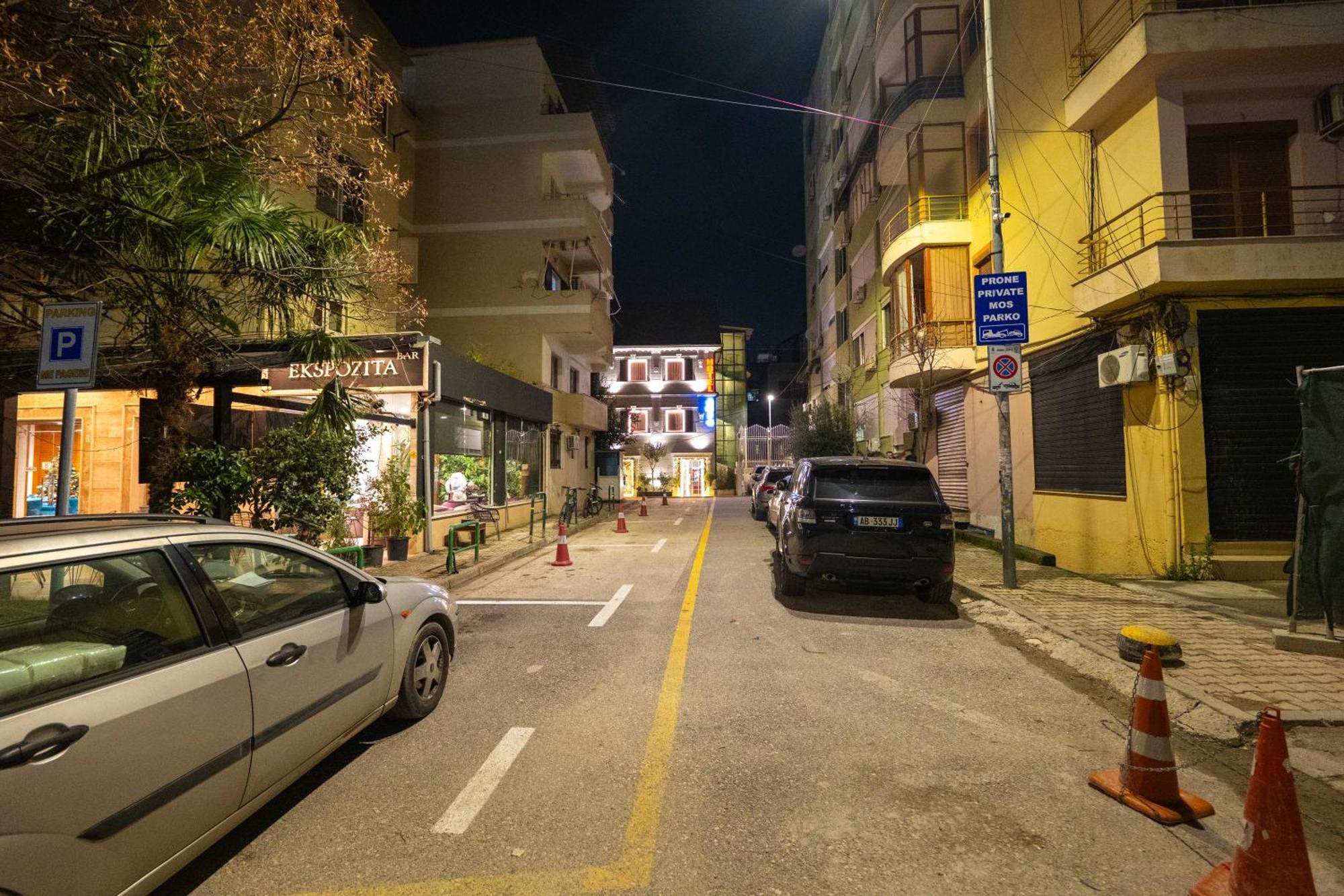 Hotel Aria Tiranë Ngoại thất bức ảnh
