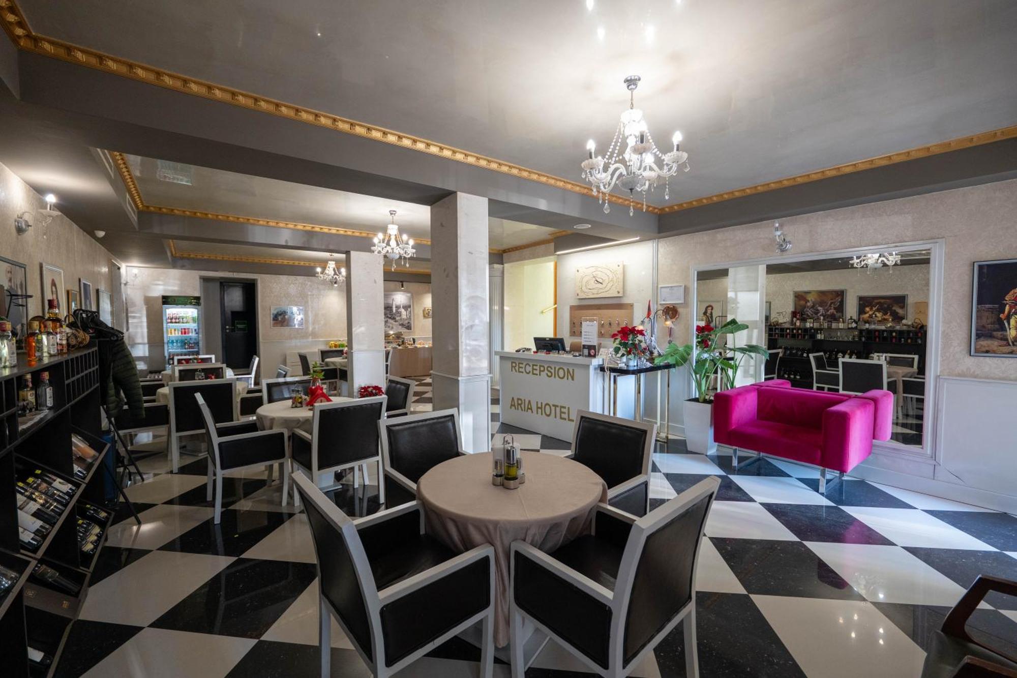 Hotel Aria Tiranë Ngoại thất bức ảnh