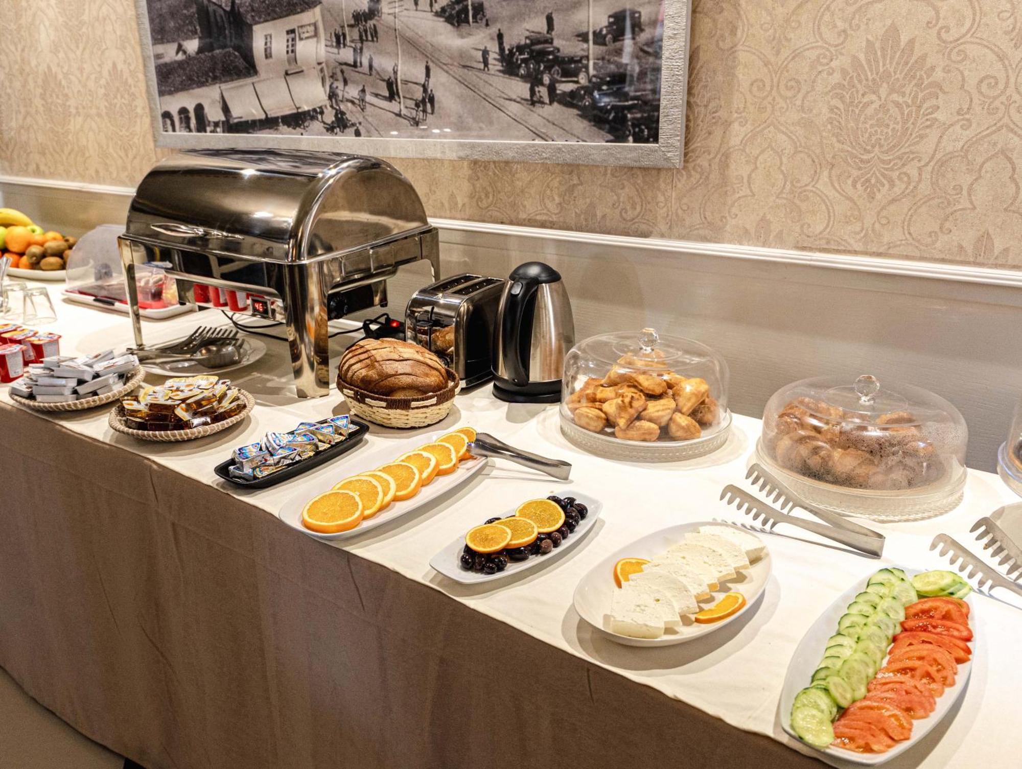 Hotel Aria Tiranë Ngoại thất bức ảnh